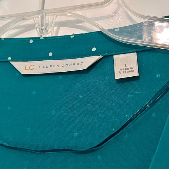 ✨EUC✨ LAUREN CONRAD LONG SLEEVE DARK TEAL BLOUSE WITH WHITE POLKA DOTS 🦚 - Picture 4 of 4